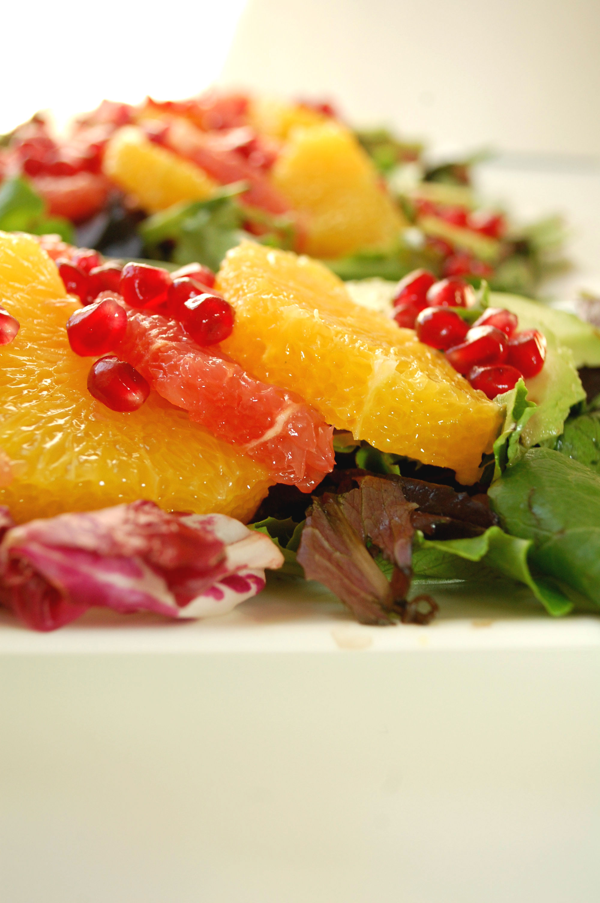 Winter Citrus Salad with Avocado and Pomegranate - bits and bites