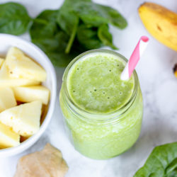 PINEAPPLE GINGER SMOOTHIE