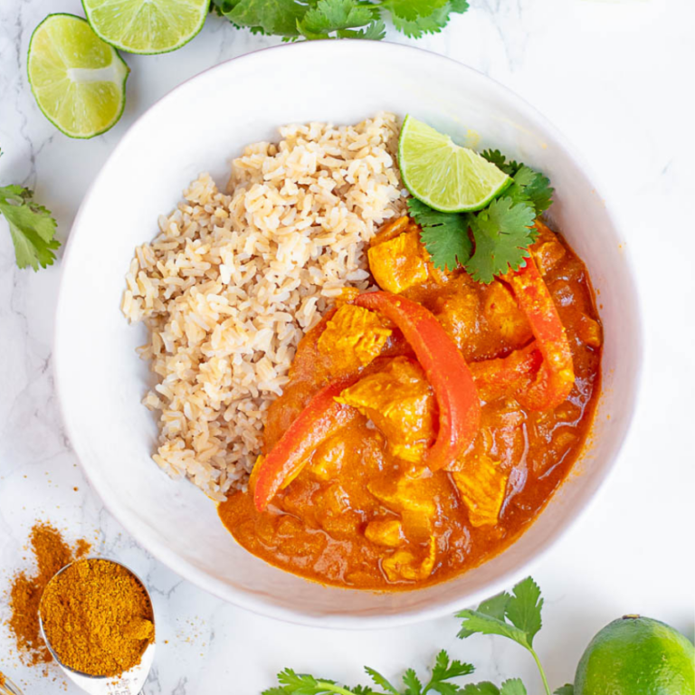 spicy chicken curry with greek yogurt.