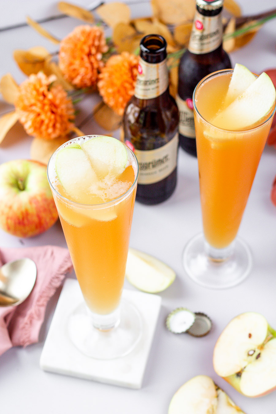 this spiced apple cider shandy will be your favorite fall cocktail. This apple cider shandy is the perfect fall cocktail!