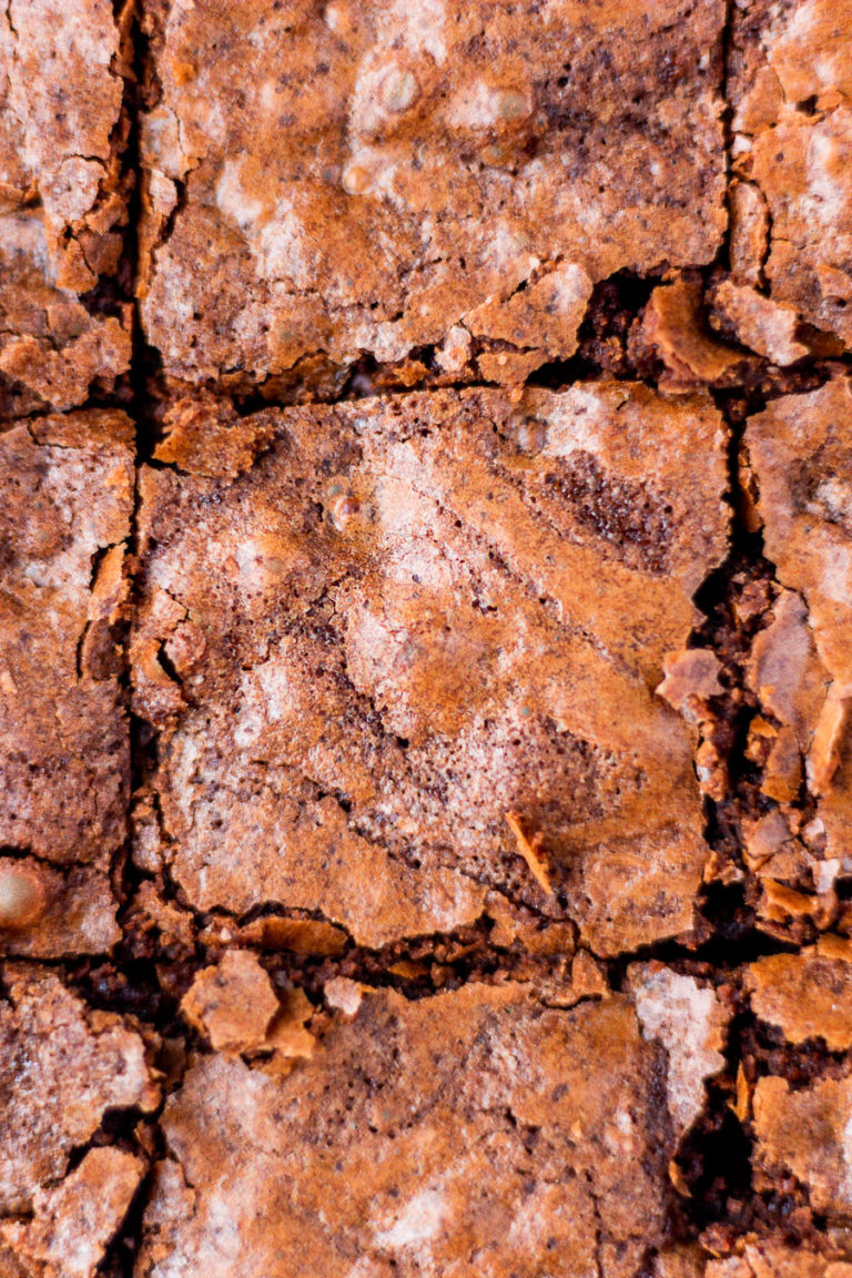 These are the best box brownie hacks! I'll show you all the ways that you can make box brownie mix taste homemade, and everyone will love them. by bits and bites #boxbrowniehacks #boxbrownierecipe