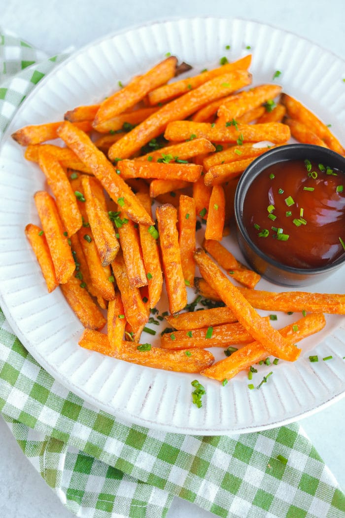 how to cook frozen sweet potato fries in the air fryer