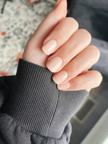 I swear by the Kiss imPRESS nails! I'm sharing all my tips for getting the best at-home gel manicure with press-on nails.