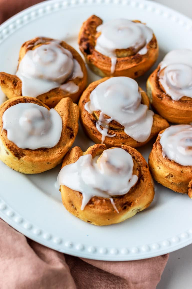 Making air fryer cinnamon rolls is one of the easiest ways to cook refrigerated cinnamon rolls! In just a few minutes you have one of the best brunch treats.