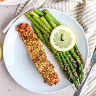 This air fryer pistachio-crusted salmon is seriously SO GOOD. With super simple prep and 12 minutes of cook time or less, it's such an easy air fryer dinner that feels just slightly more elevated.