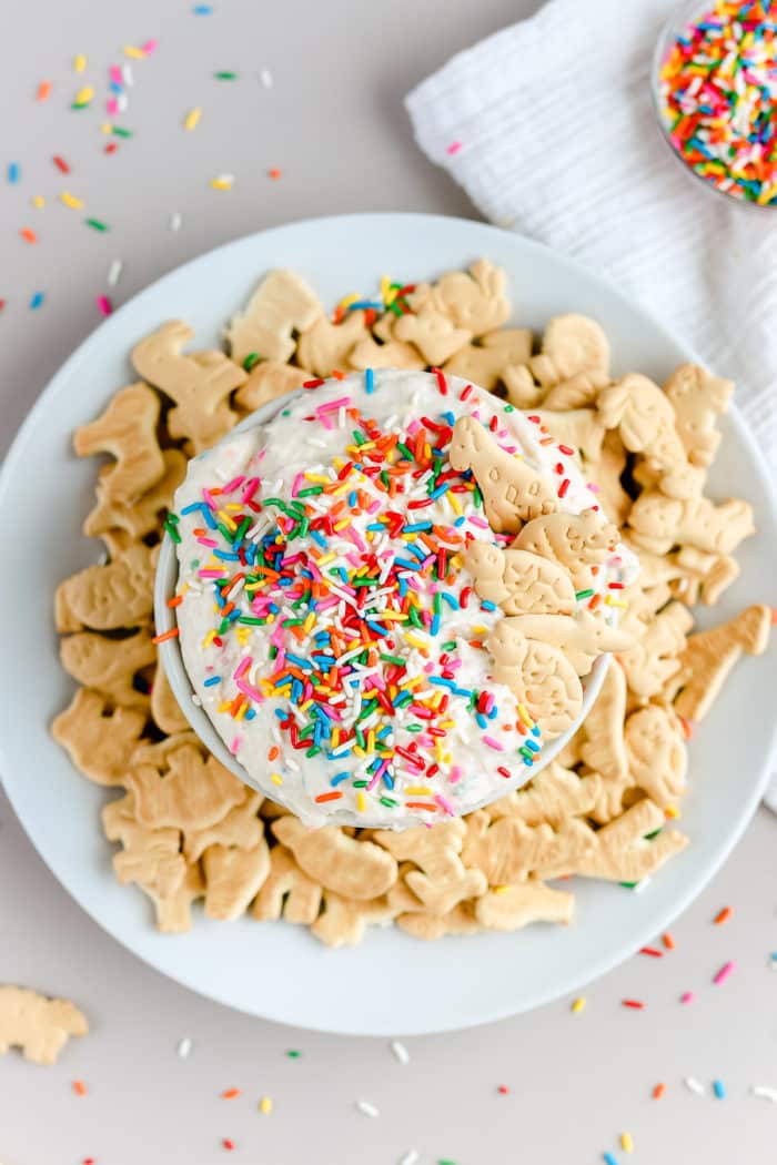 This cake batter dip with funfetti is such an easy dessert dip recipe! It's also so addicting and delicious.