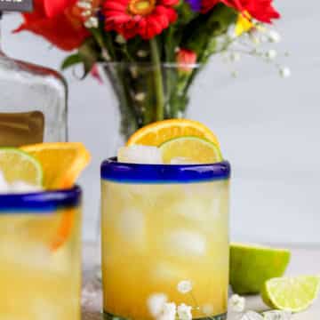 If you know me, you know I love a good tequila recipe. If you haven't added amaretto to a margarita is delicious. Here's how to make this Italian Margarita.