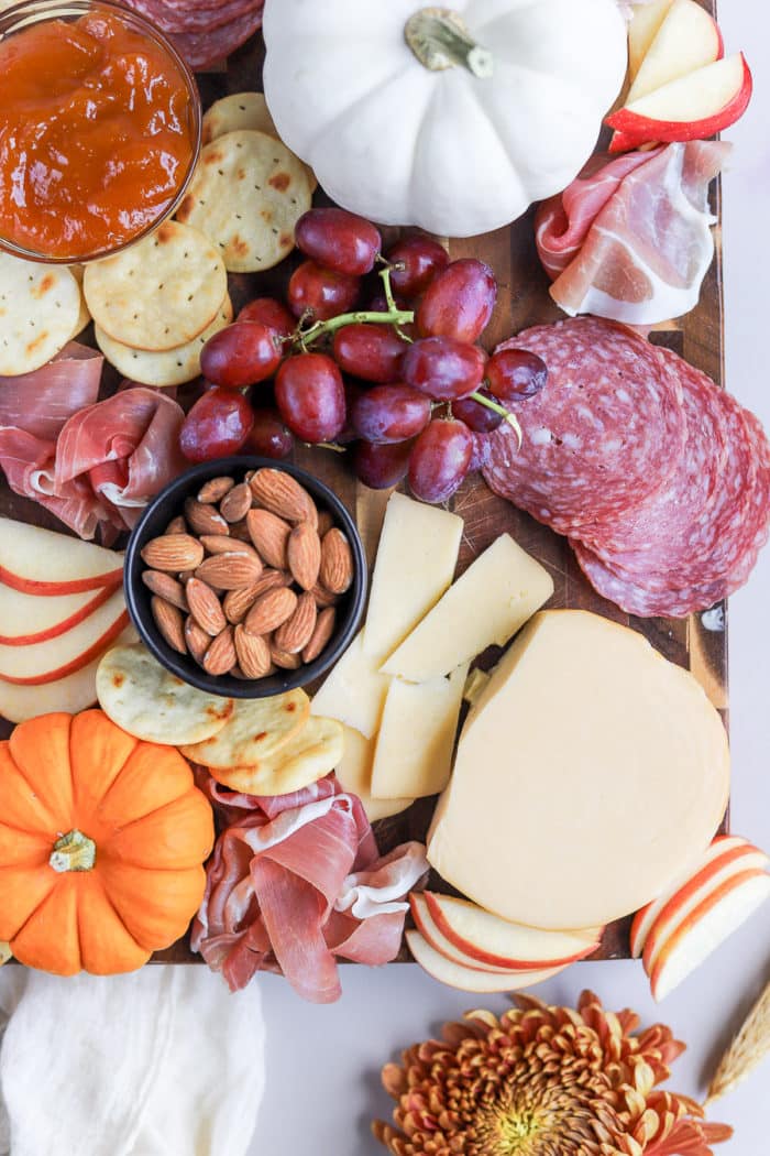 I love making seasonal charcuterie boards, and this fall charcuterie board is so perfect and full of fall flavors! It's easy to put together and you have a little bit of everything.