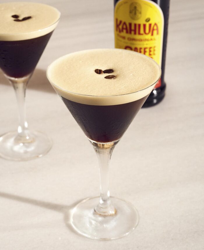Kahlua vs Baileys, they're both delicious and types of coffee liquor, but what is the difference? Let's dive into their differences!