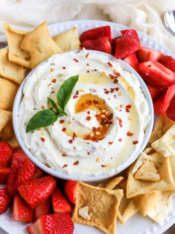 You will love this easy whipped ricotta dip with honey. It is such a delicious appetizer made with simple ingredients and comes together in no time!
