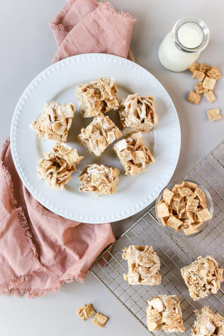These cinnamon toast crunch treats are the perfect no-bake dessert recipe.