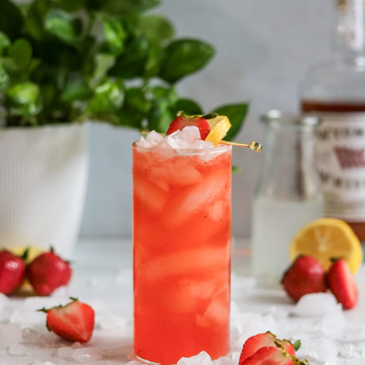 strawberry whiskey lemonade