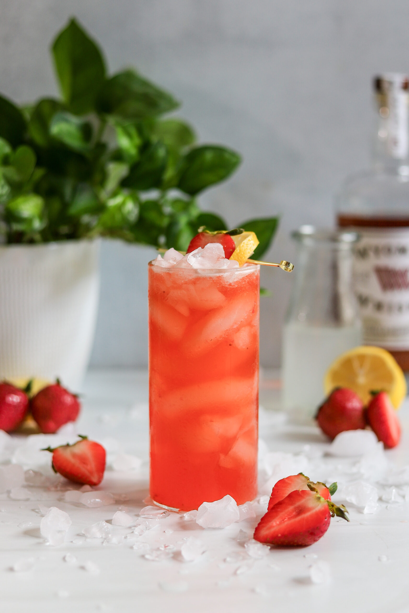 strawberry whiskey lemonade