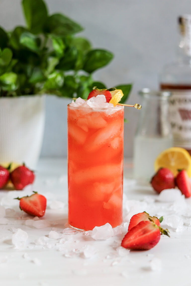 strawberry whiskey lemonade